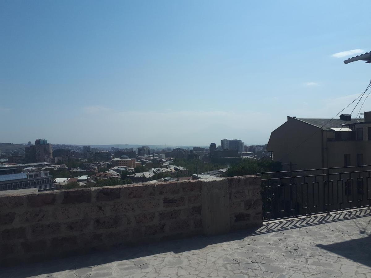Art Guest House In Kaskad Yerevan Exterior foto