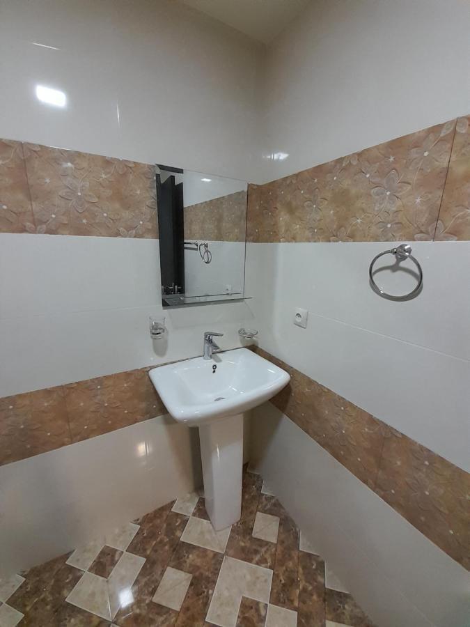Art Guest House In Kaskad Yerevan Quarto foto